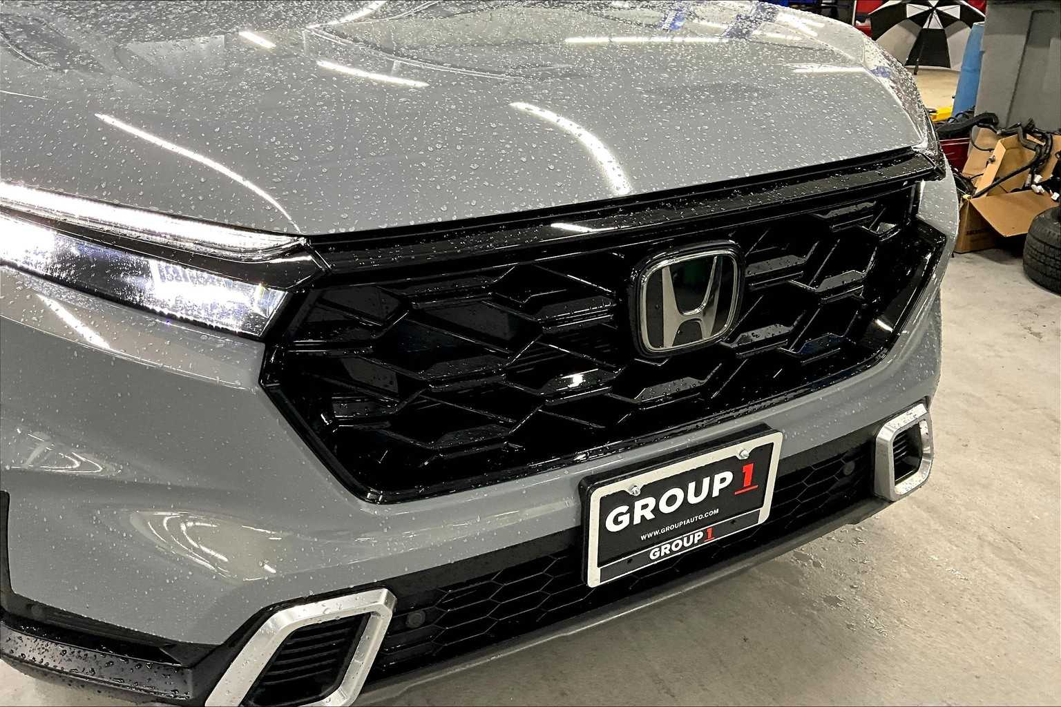 2025 Honda CR-V Hybrid Sport Touring photo 26