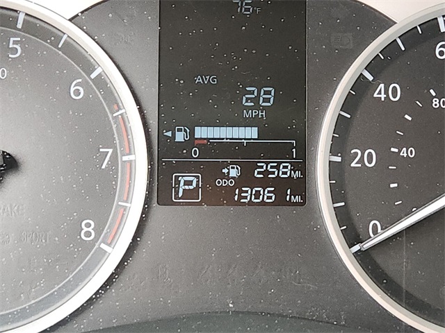 2024 Nissan Versa 1.6 S photo 25