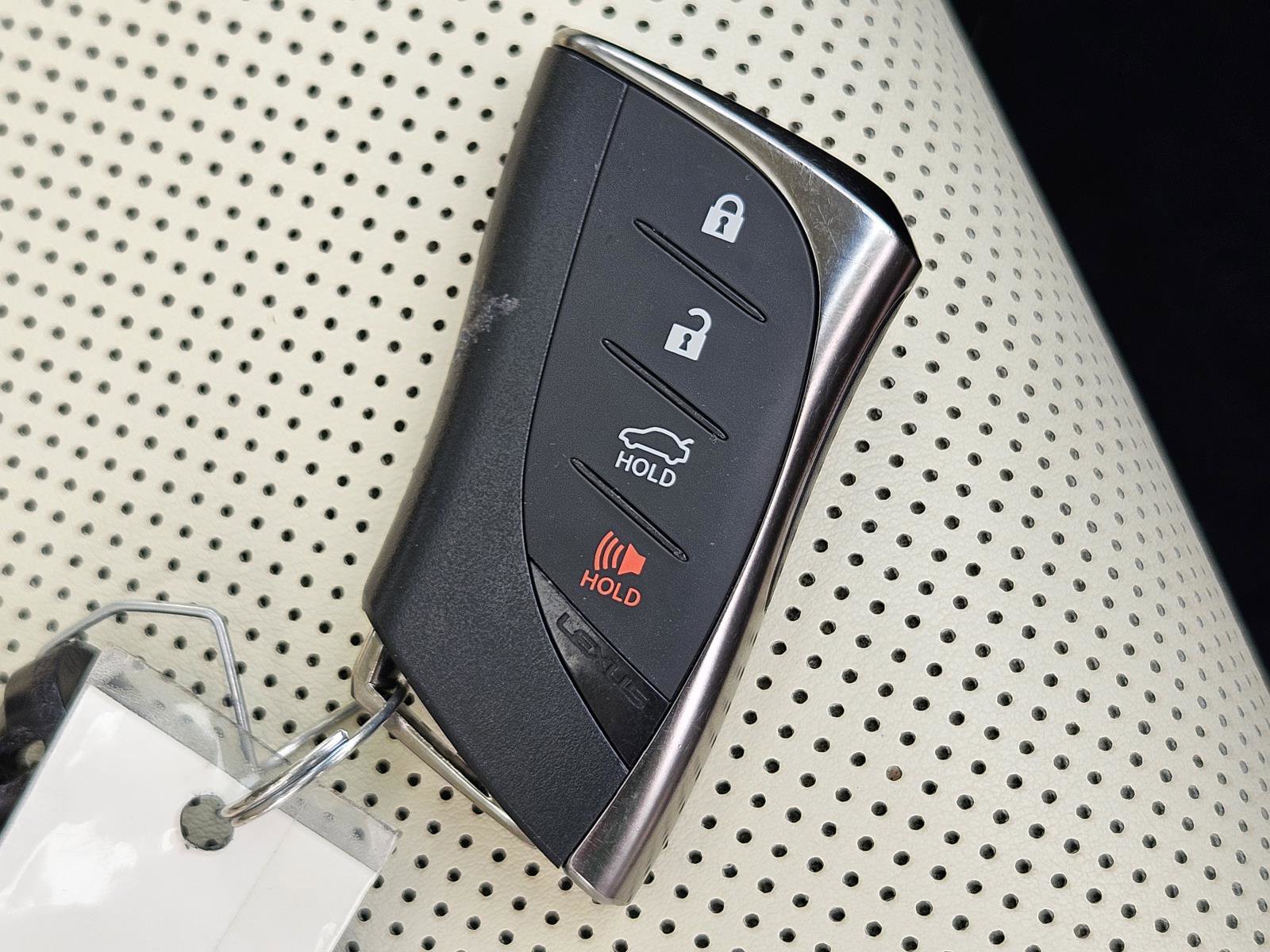 2022 Lexus ES 300h photo 44