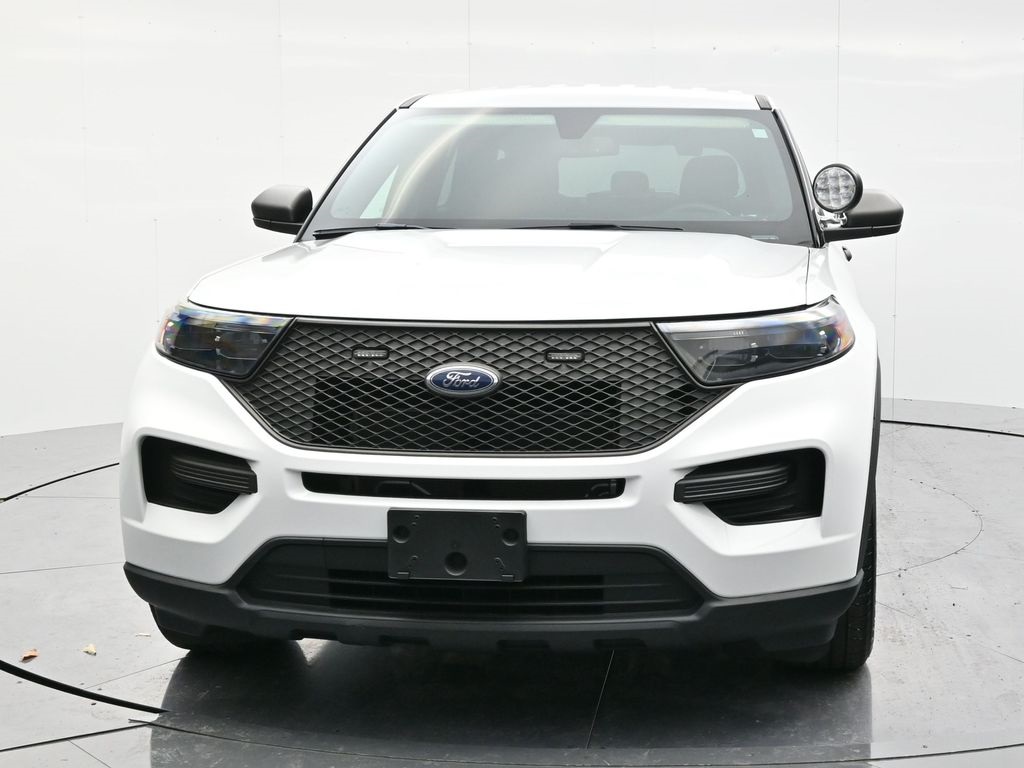 2020 Ford Explorer photo 2