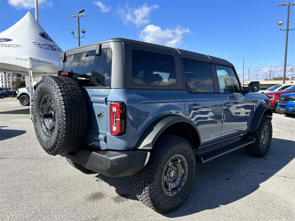 2025 Ford Bronco Outer Banks photo 4