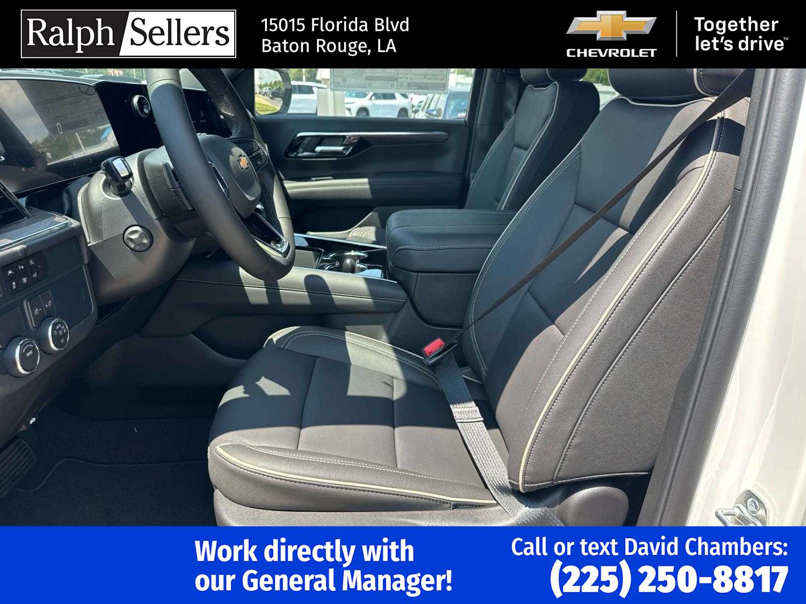 2025 Chevrolet Suburban Premier photo 11