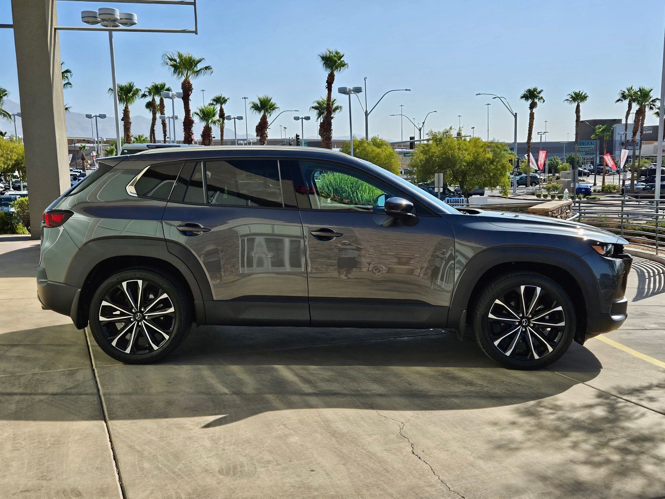 2024 Mazda CX-50 2.5 Premium Plus photo 5