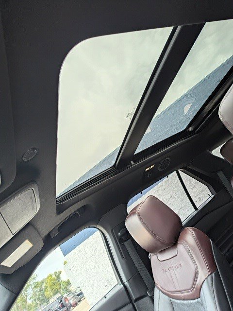 2020 Ford Explorer Platinum photo 12