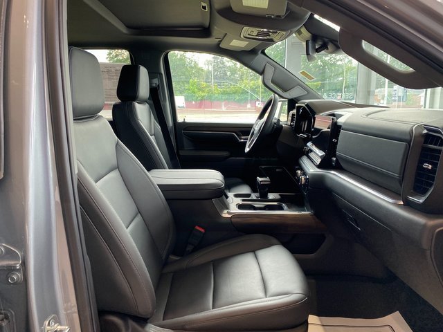 2025 Gmc Sierra 1500 SLT photo 12