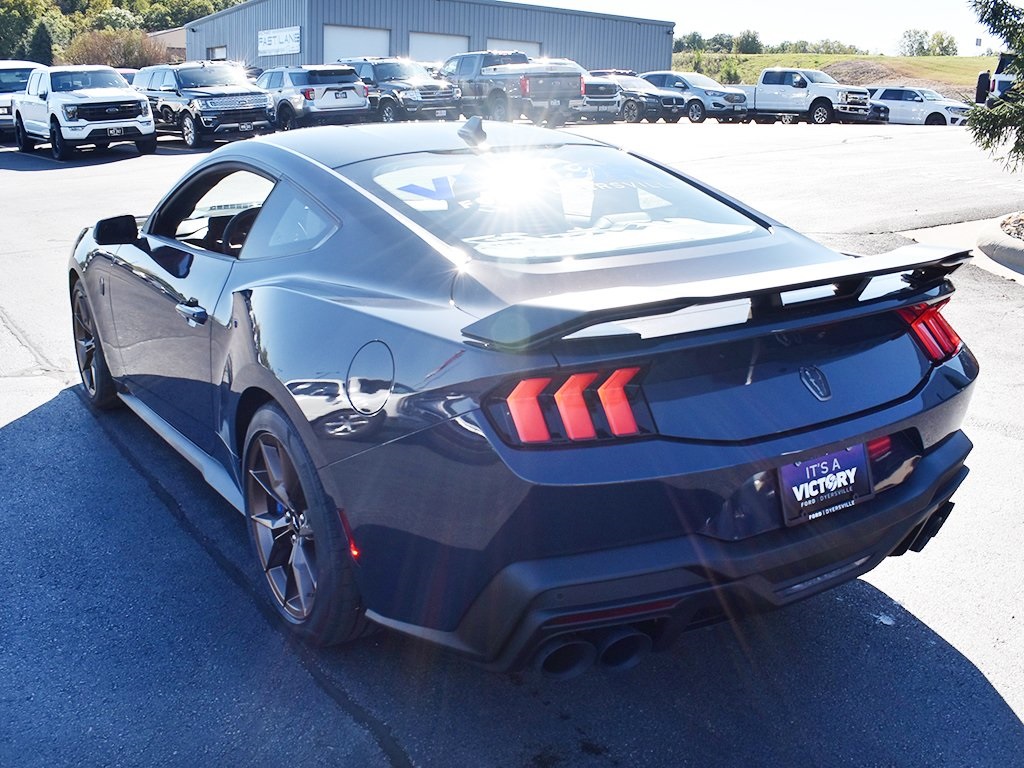 2025 Ford Mustang Dark Horse Premium photo 3