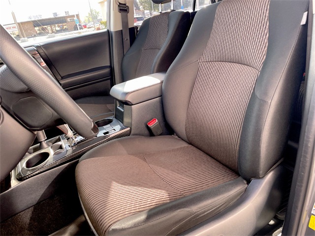 2024 Toyota 4Runner TRD Off-Road photo 3