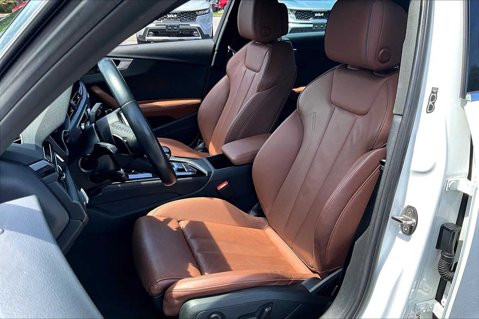 2022 Audi A4 S line Quattro Premium Plus photo 7