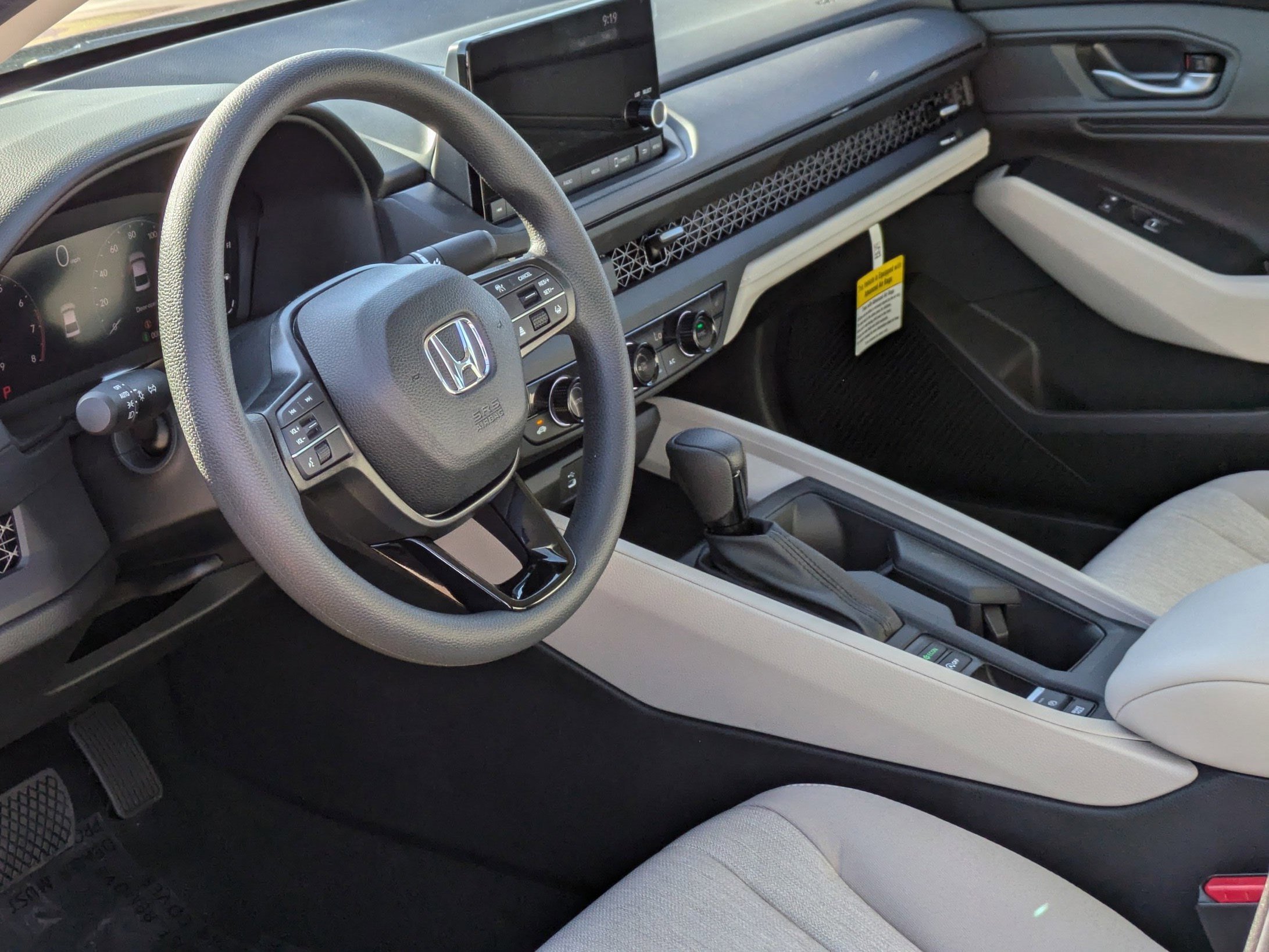 2025 Honda Accord SE photo 11