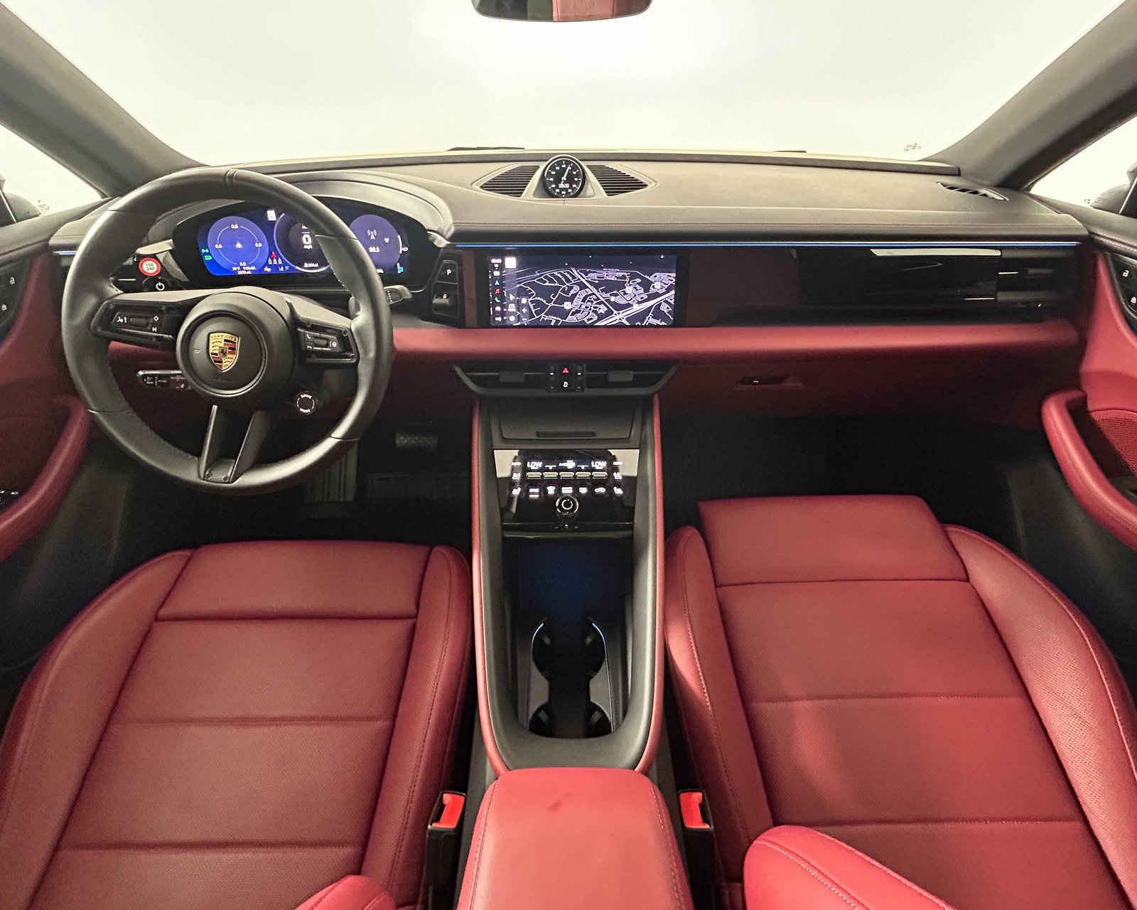 2024 Porsche Macan Electric 4 photo 13