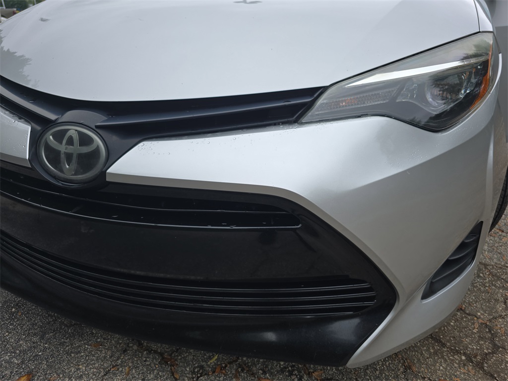 2019 Toyota Corolla L photo 29