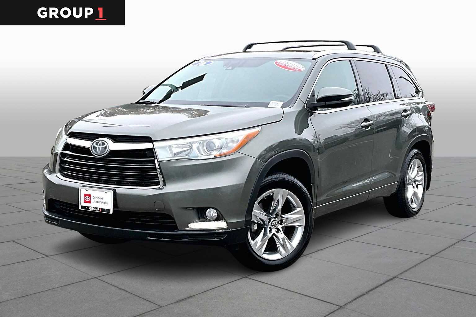 2016 Toyota Highlander Limited Platinum's photo