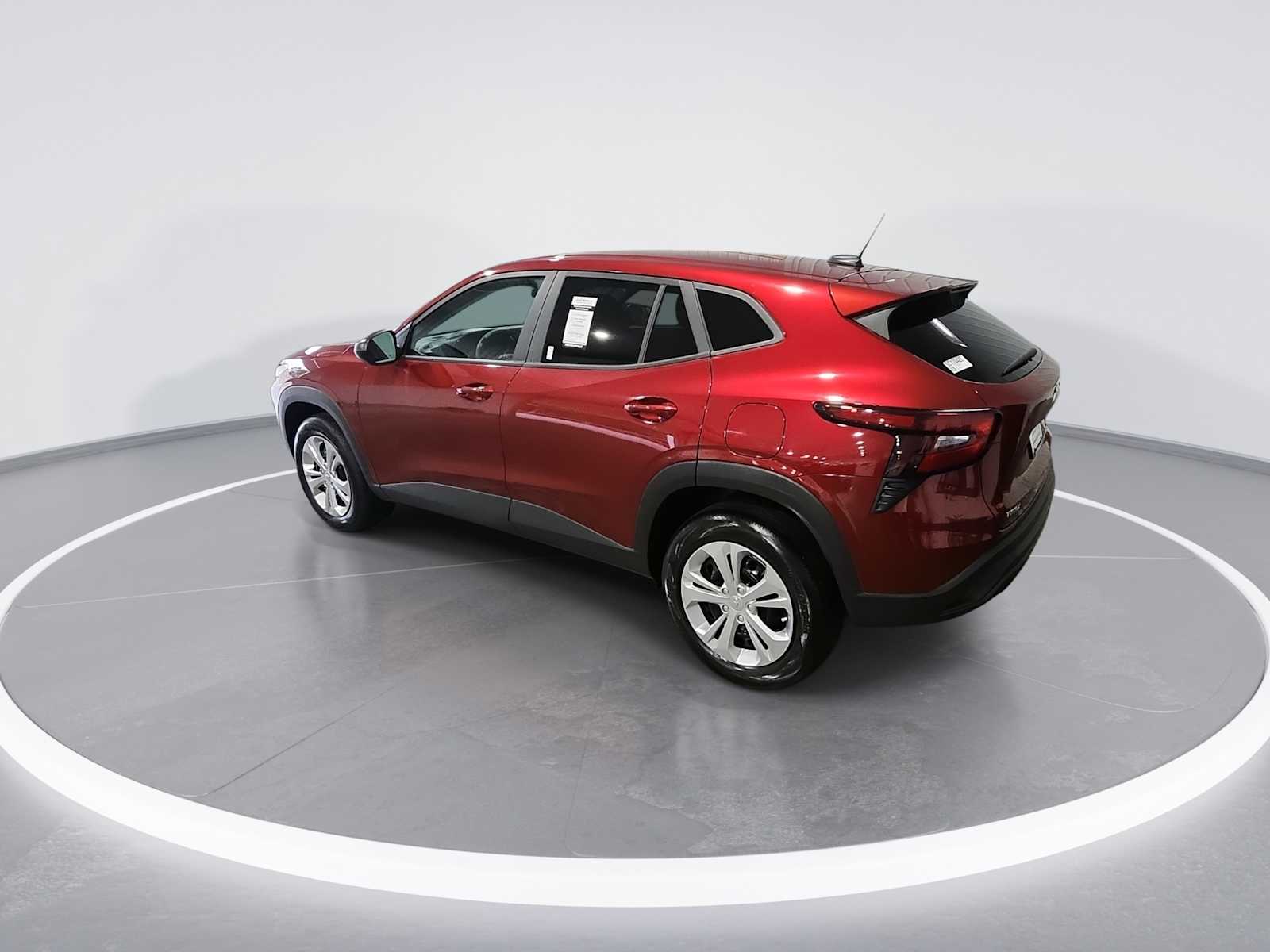 2025 Chevrolet Trax LS photo 6