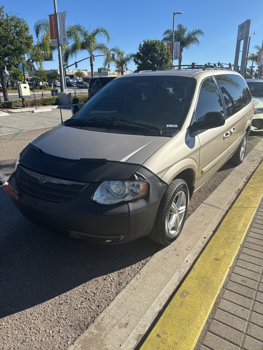 Used 2006 Chrysler Town & Country Touring with VIN 2A4GP54L76R739466 for sale in La Mesa, CA