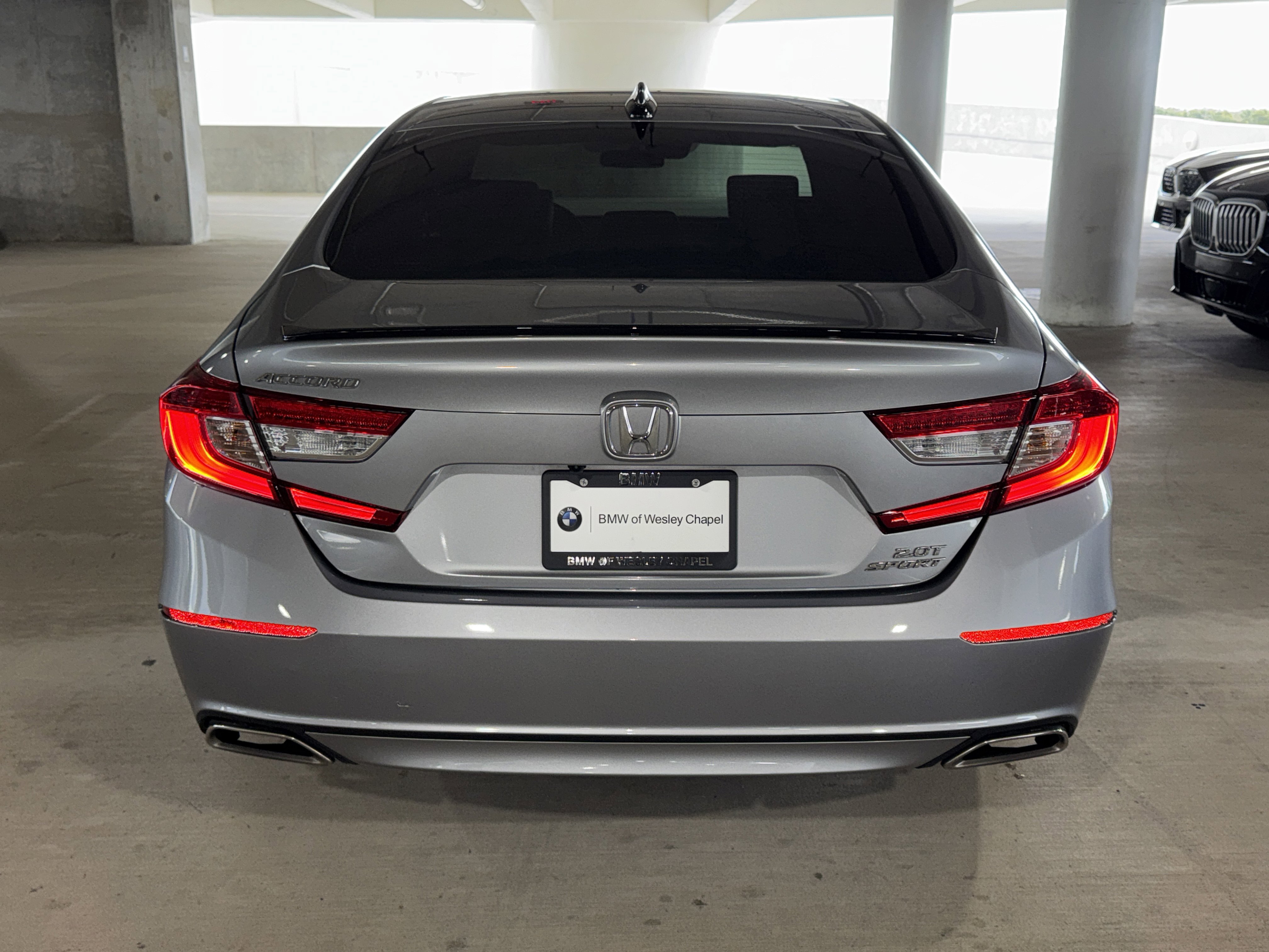 2022 Honda Accord Sport 2.0T photo 2