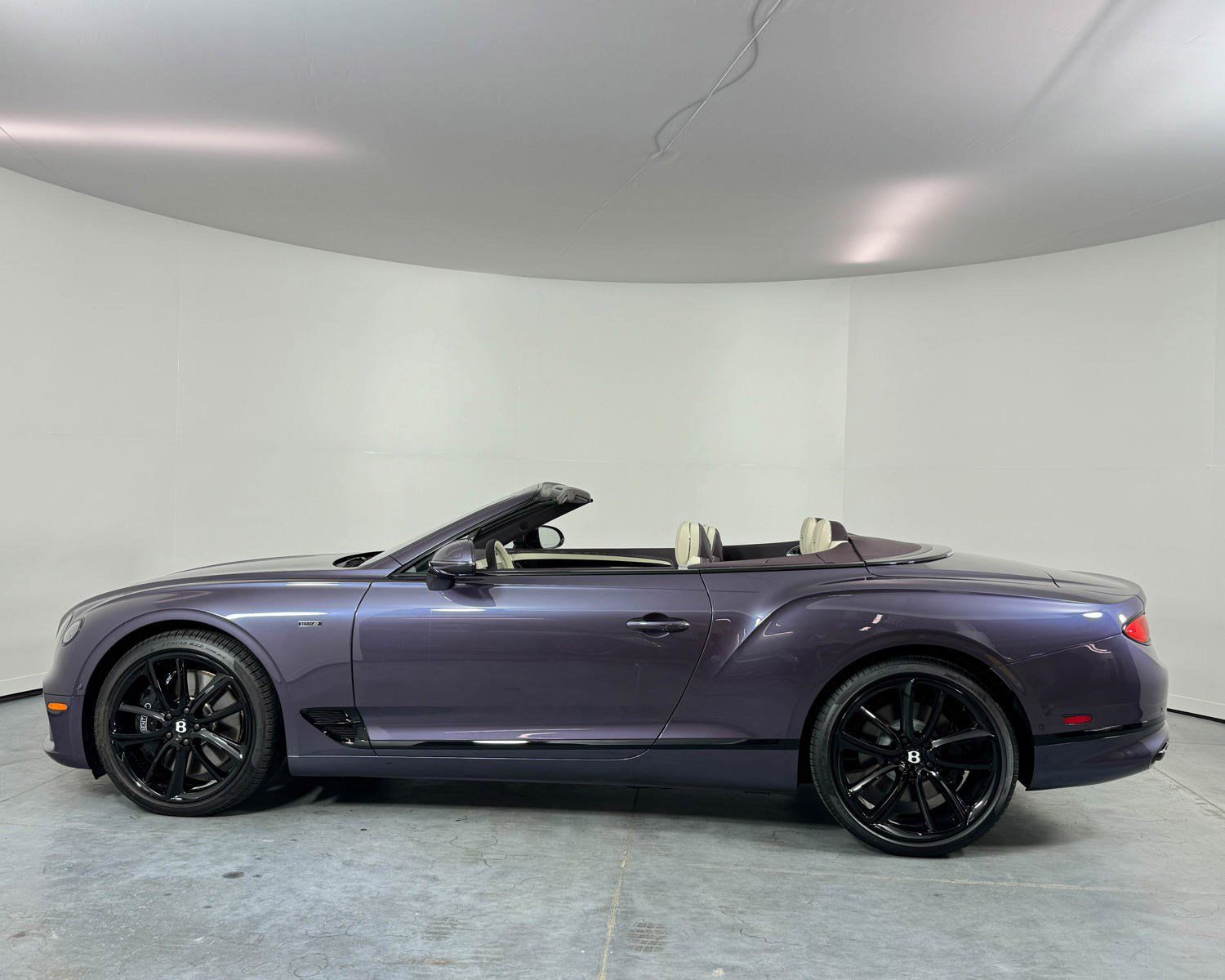 2024 Bentley Continental photo 11