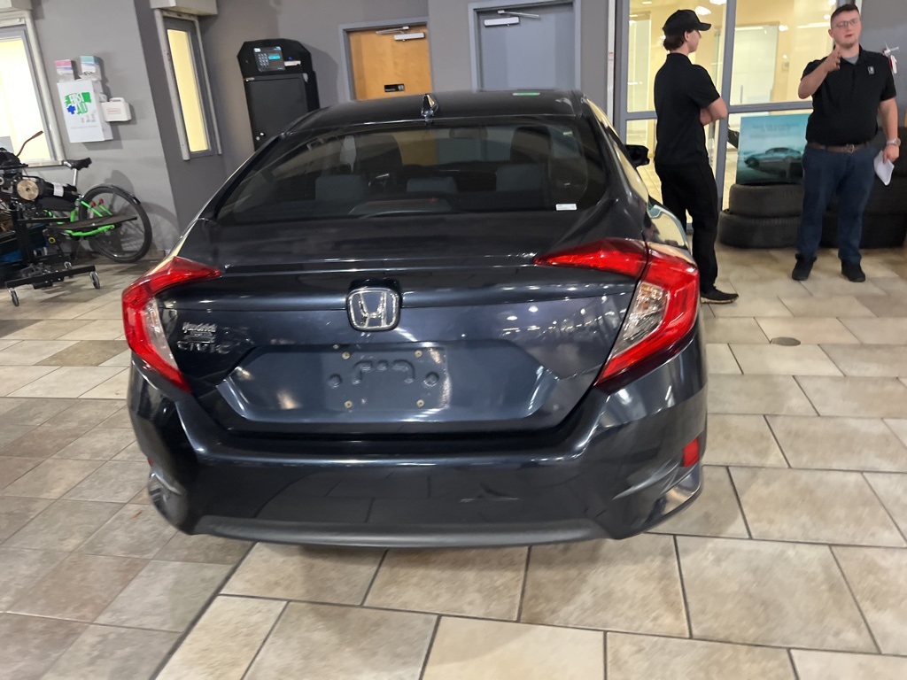 2017 Honda Civic EX-T photo 4