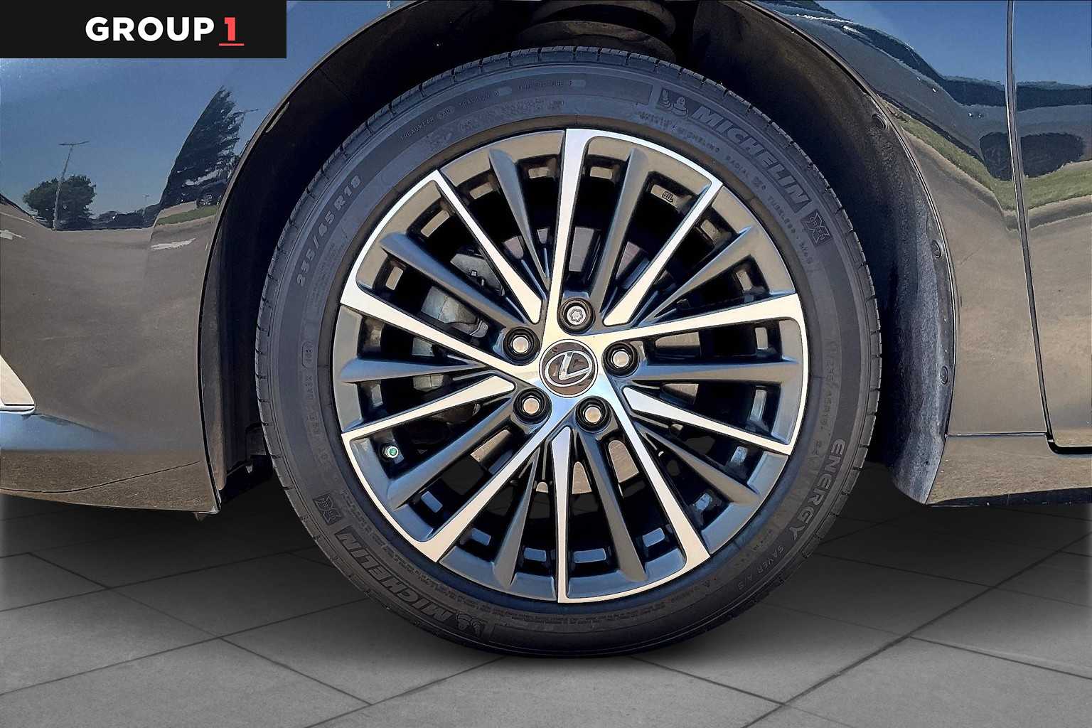 2022 Lexus ES Premium photo 8