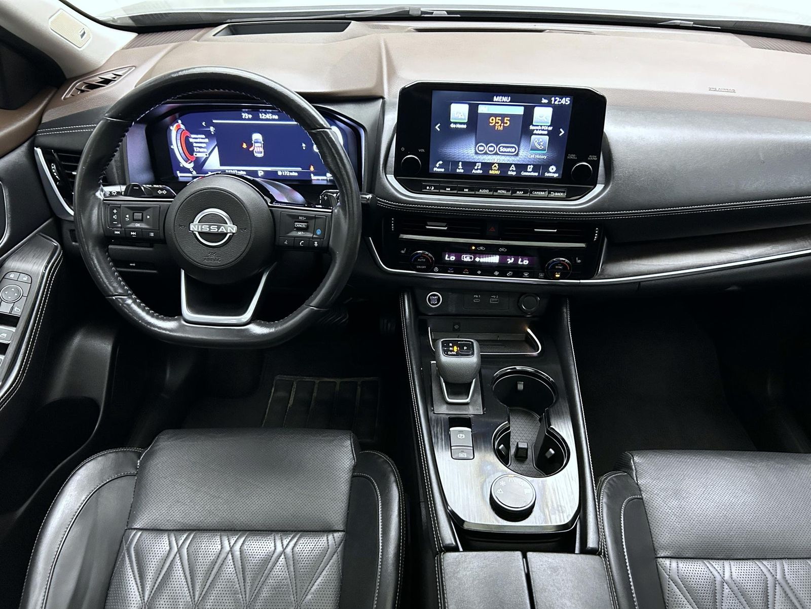 2023 Nissan Rogue Platinum AWD photo 12