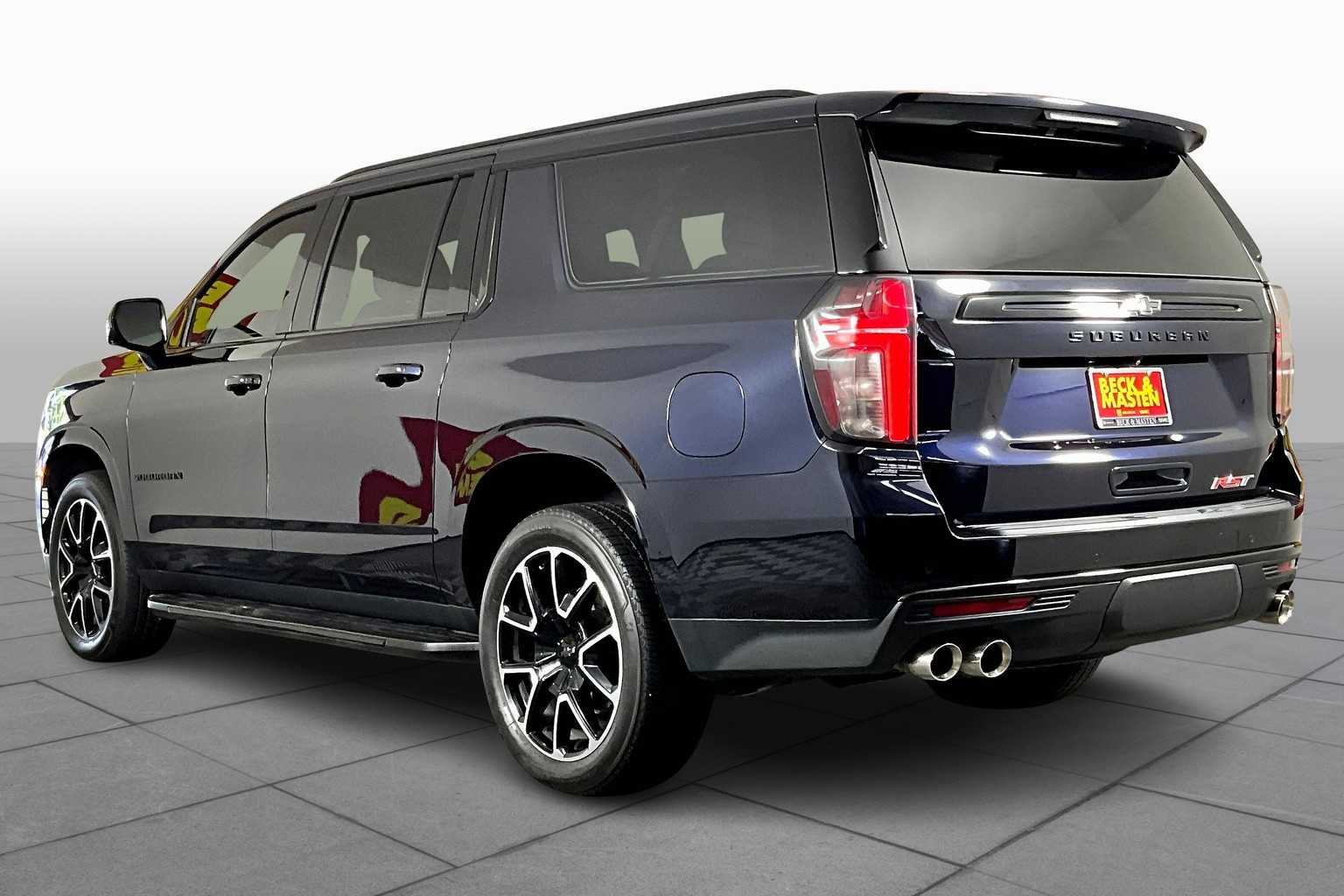 2024 Chevrolet Suburban RST photo 11