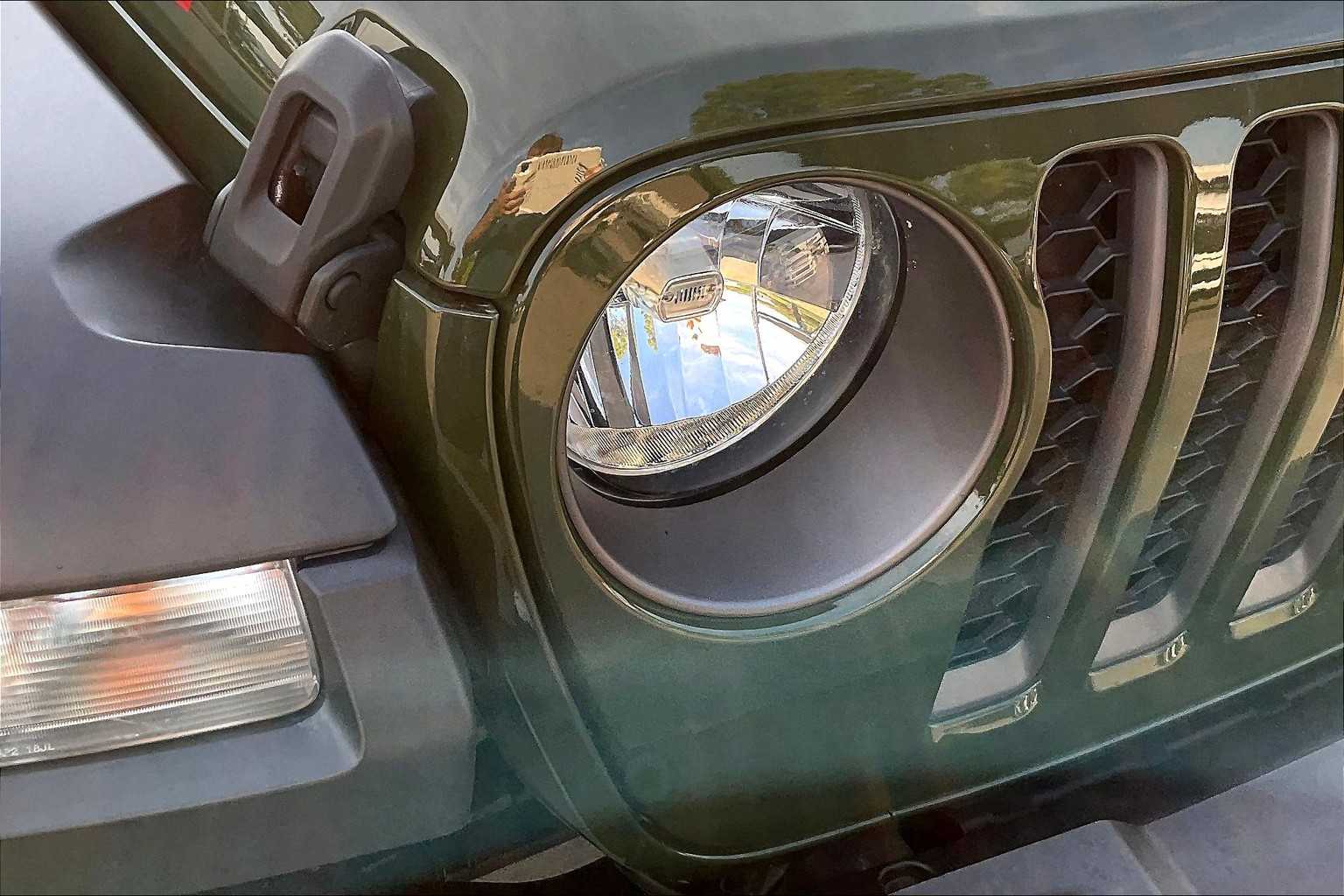 2022 Jeep Gladiator Rubicon photo 24