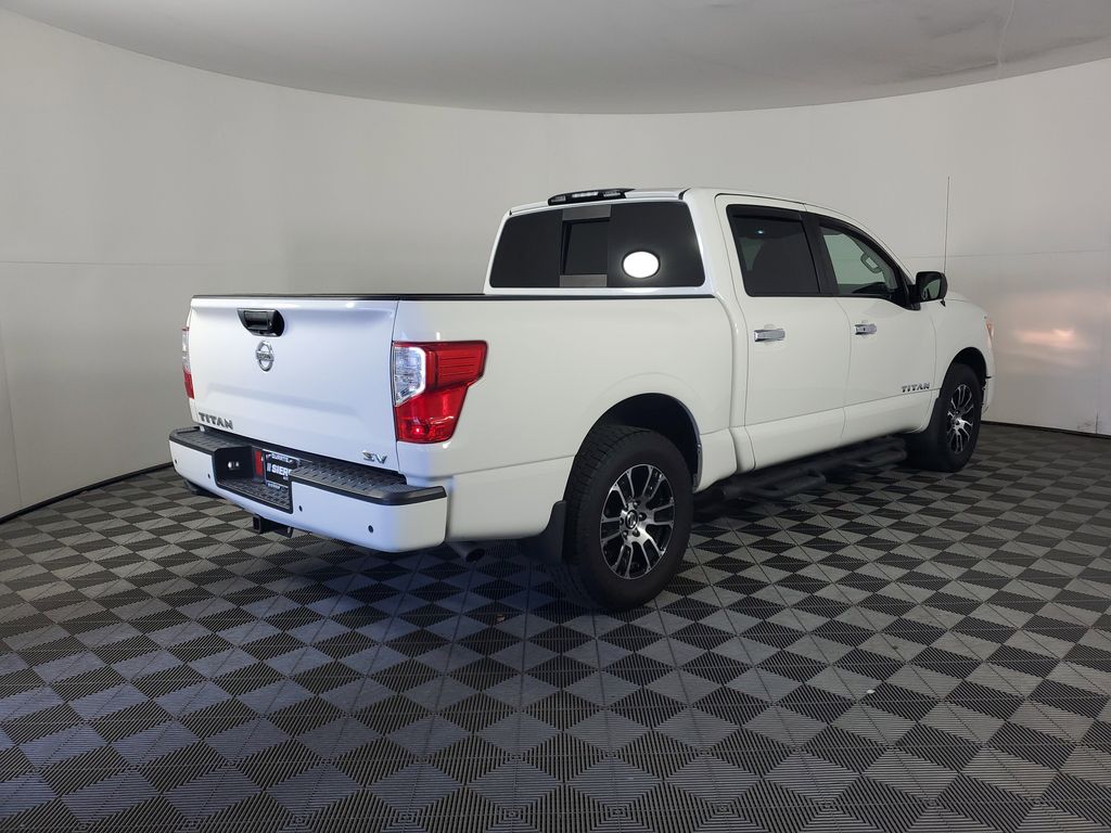 2021 Nissan Titan SV photo 4