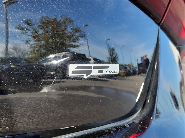 2025 Kia K5 GT-Line photo 4