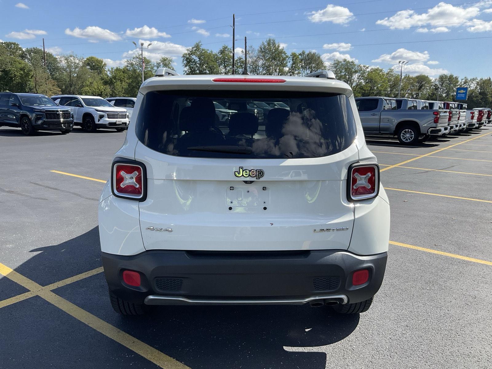 2017 Jeep Renegade Limited photo 7