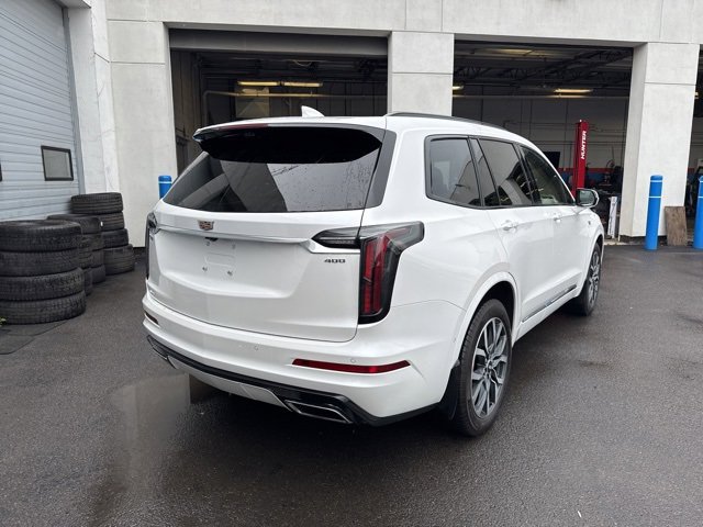 2023 Cadillac XT6 Sport photo 7