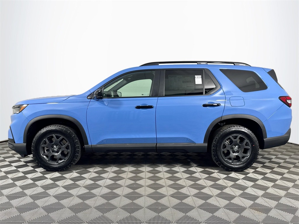2025 Honda Pilot TrailSport photo 2