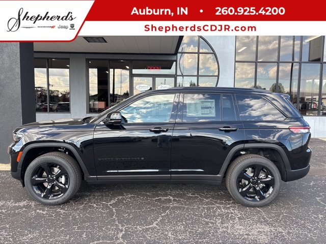 2025 Jeep Grand Cherokee Altitude's photo