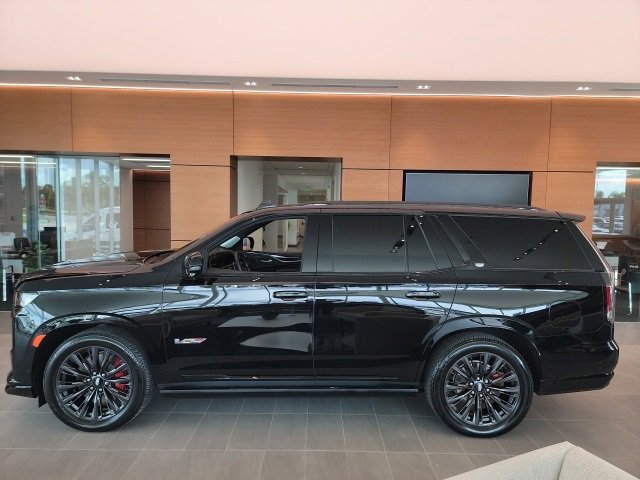 2023 Cadillac Escalade V-Series photo 4