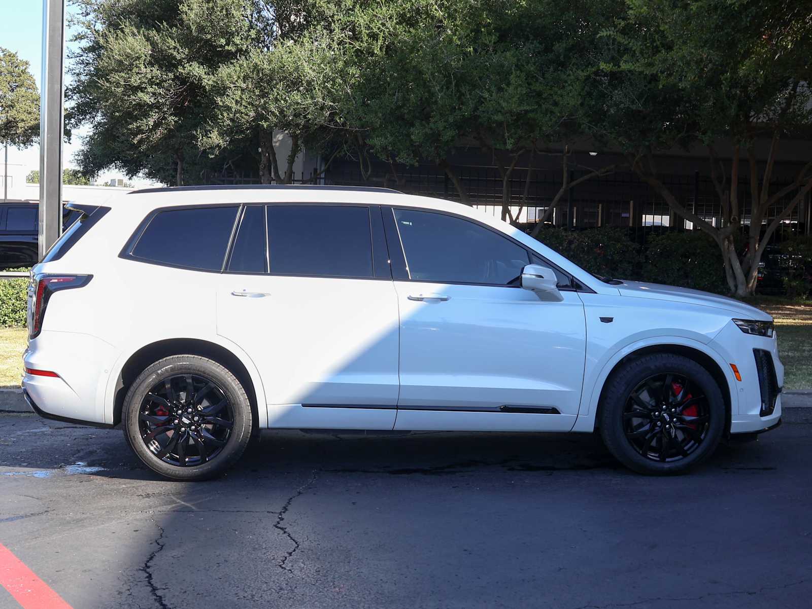 2023 Cadillac XT6 Sport photo 6