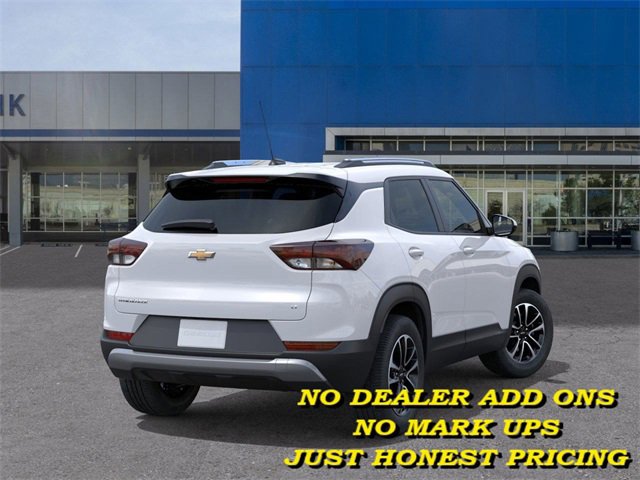 2026 Chevrolet Trailblazer LT photo 2