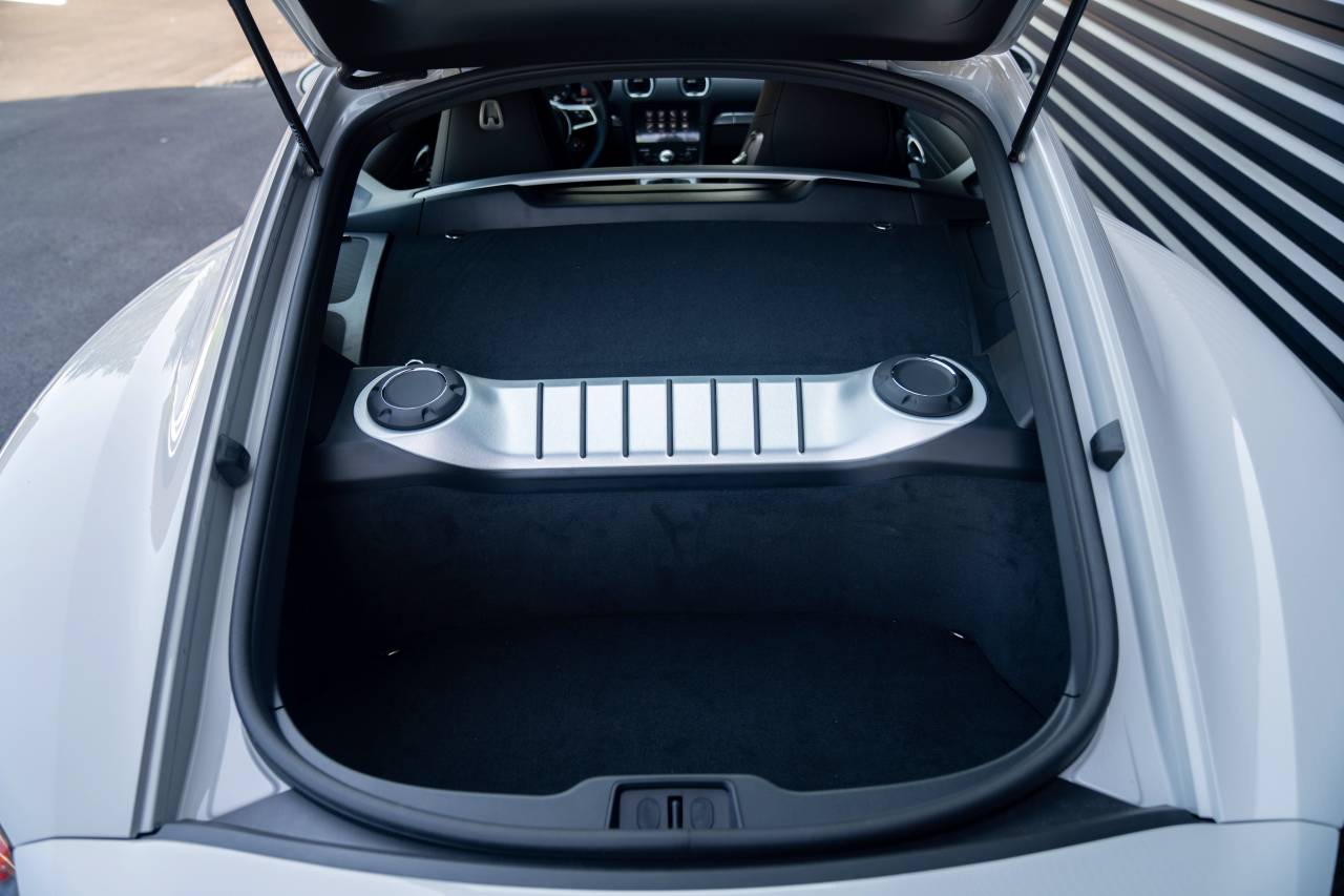 2025 Porsche Cayman photo 27