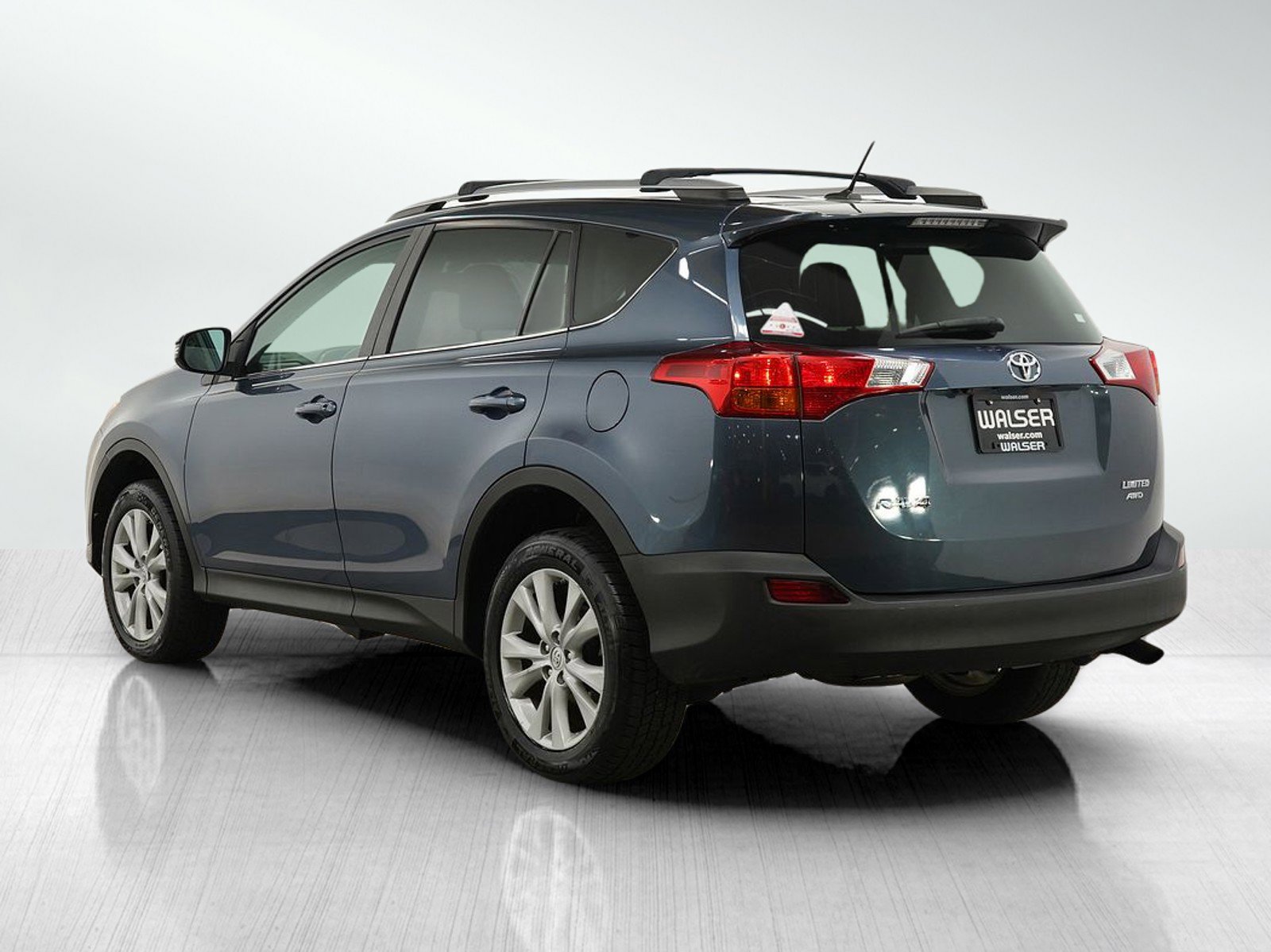 2013 Toyota RAV4 Limited photo 2