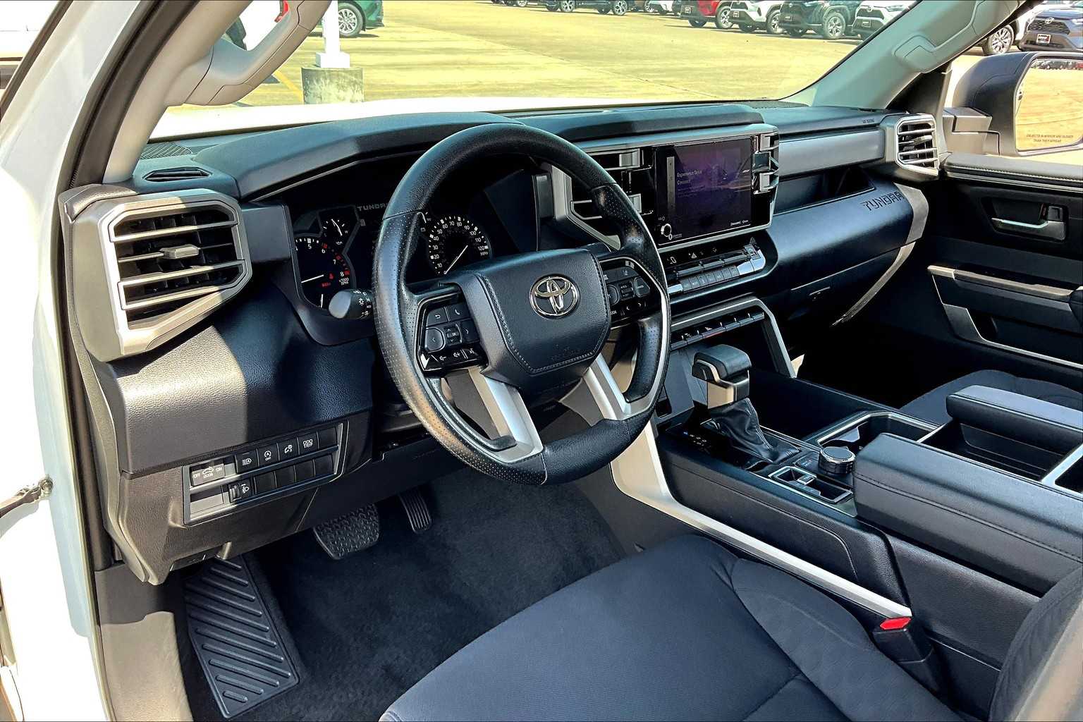 2024 Toyota Tundra SR5 photo 16