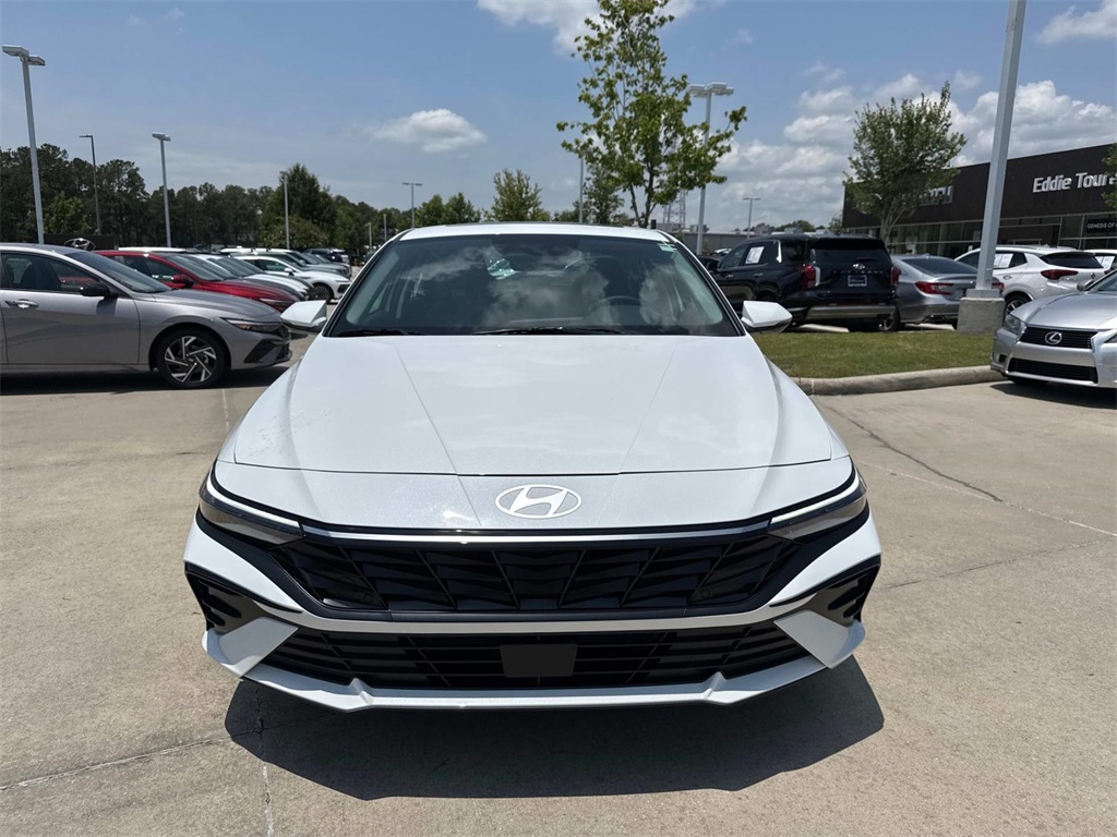 2025 Hyundai Elantra Hybrid Limited photo 2