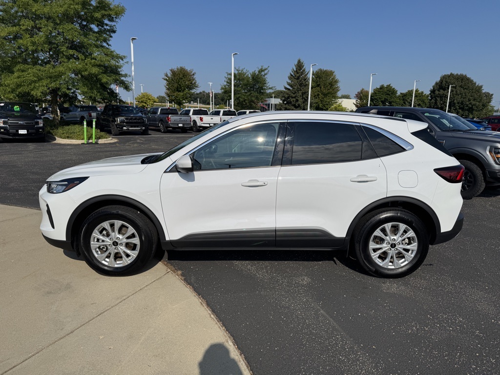2023 Ford Escape Active photo 5