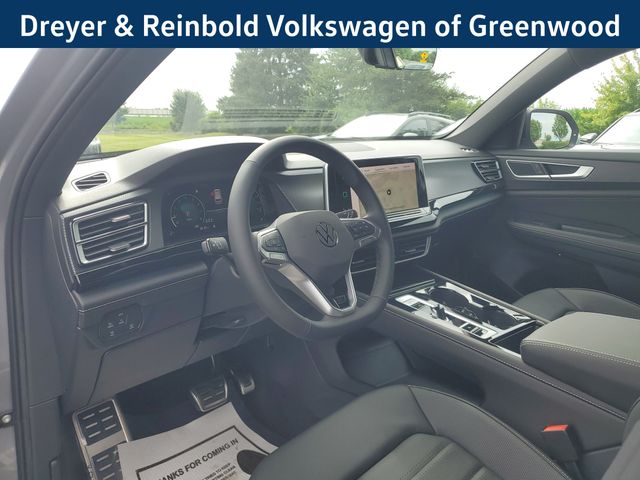 2025 Volkswagen Atlas Cross Sport SEL R-Line photo 19