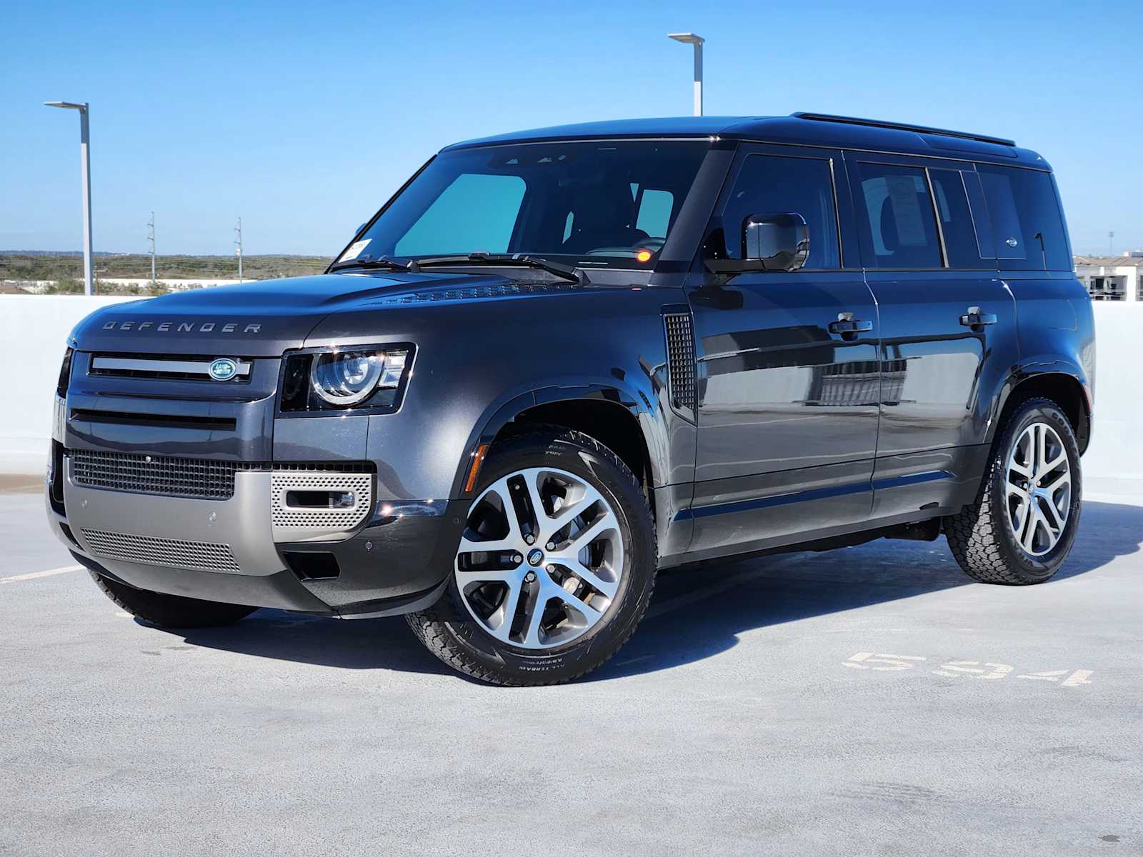 2024 Land Rover Defender X-Dynamic SE's photo