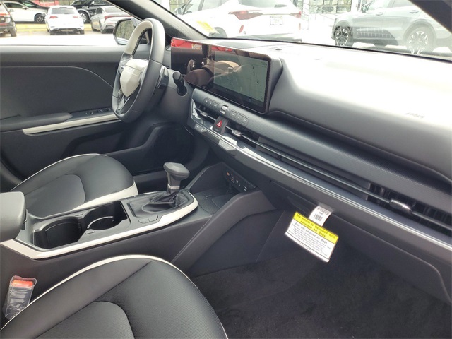 2025 Kia K4 GT-Line Turbo photo 30