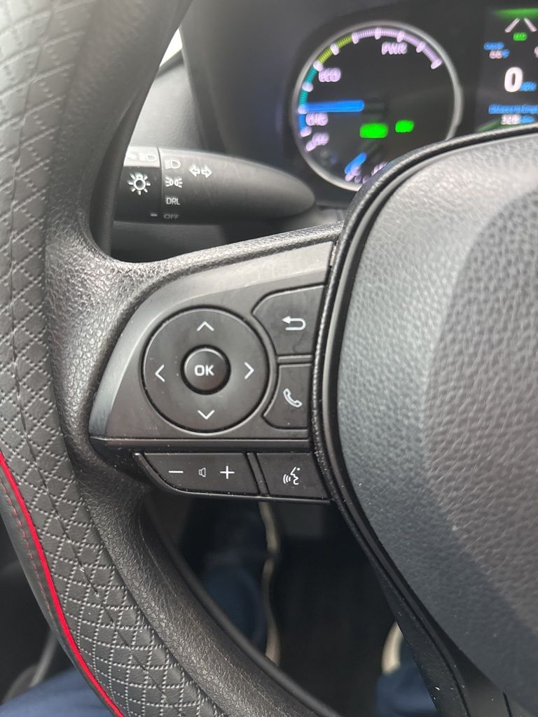 2020 Toyota RAV4 Hybrid LE photo 22