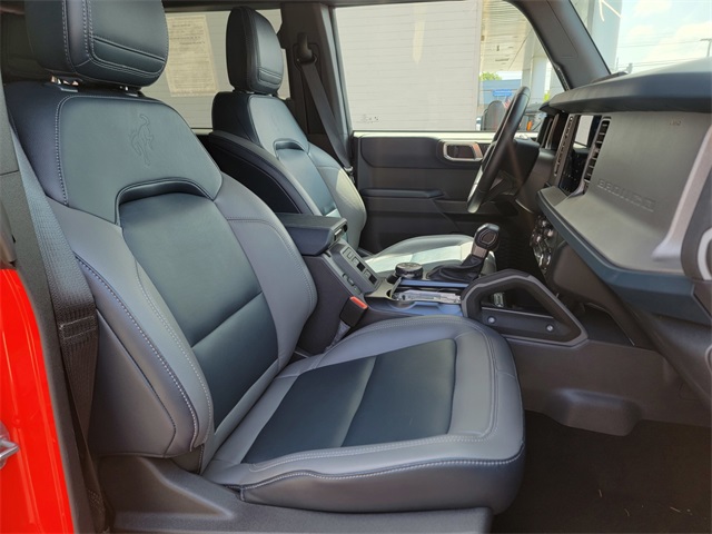 2024 Ford Bronco Outer Banks photo 16
