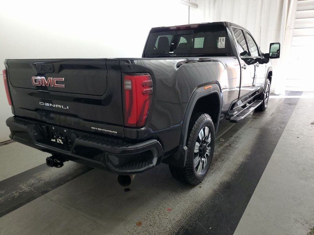 2024 Gmc Sierra HD Denali photo 2