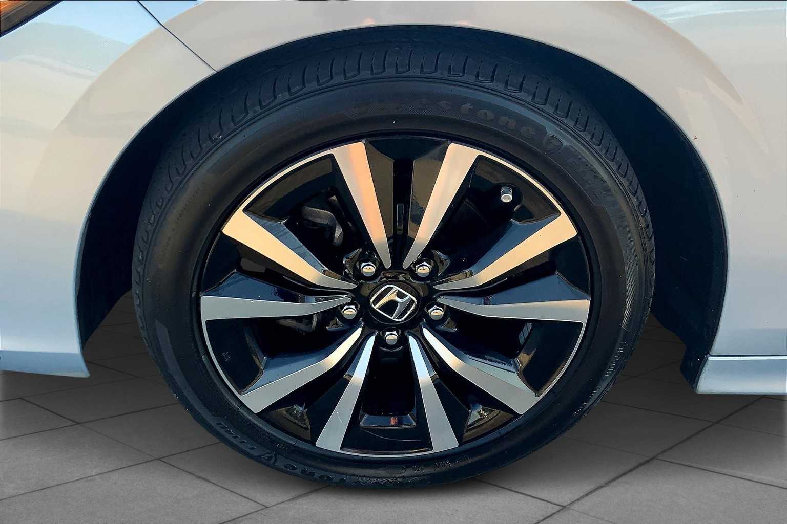 2023 Honda Civic EX photo 10