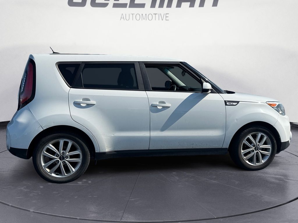 2018 Kia Soul Plus photo 6