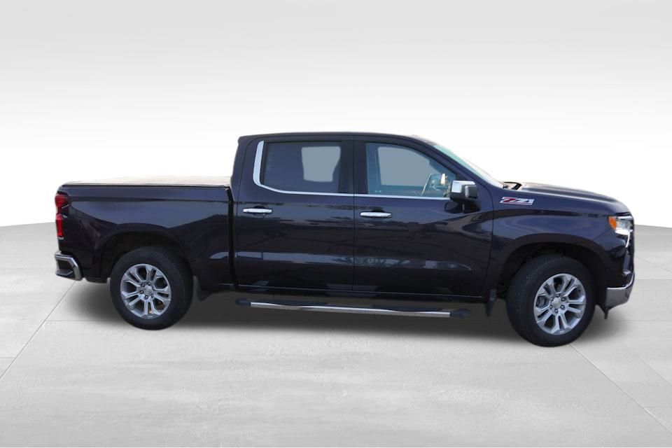 2022 Chevrolet Silverado 1500 LTZ Z71 photo 2