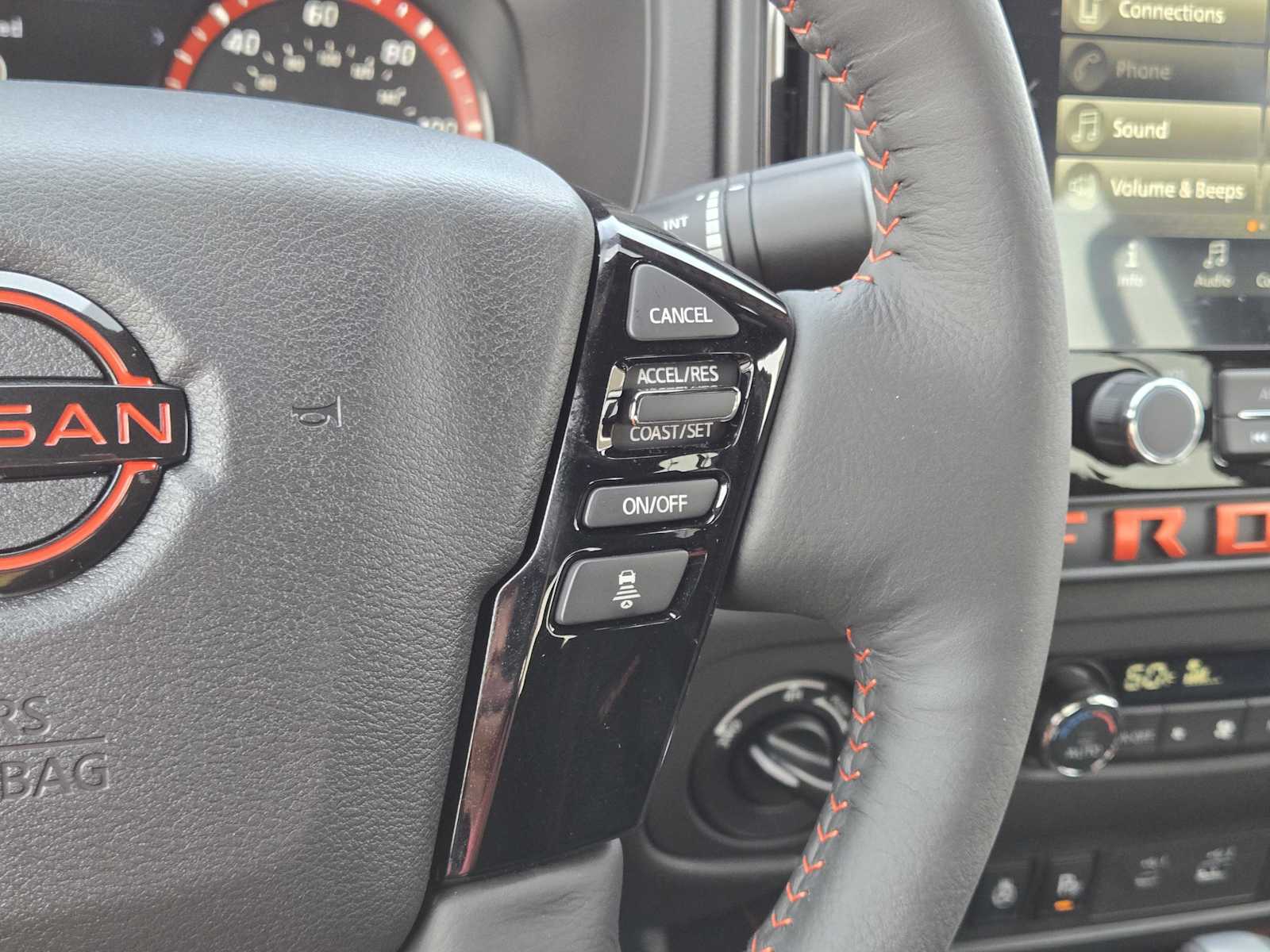 2025 Nissan Frontier Crew Cab PRO-4X photo 24