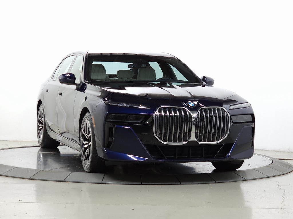 2023 BMW 7 Series 760i's photo